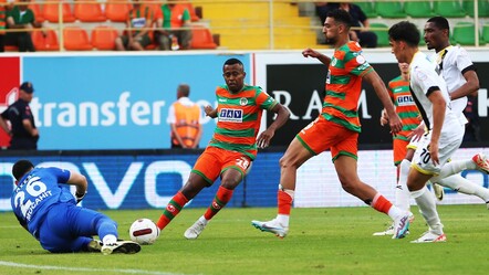 Süper Lig'de gol yağmuru! Alanyaspor'dan 6-0'lık galibiyet - spor