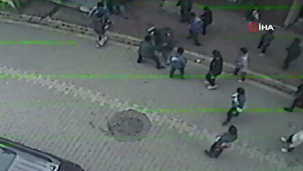 Okulda başlayan kavga sokağa taşındı: Bir çocuk bayılana kadar darp edildi! - gundem