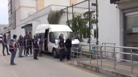 Muğla ve Adana'da göçmen kaçakçılarına baskın, çok sayıda gözaltı var - gundem