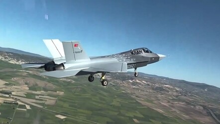Gururlandıran görüntüler! Milli Muharip Uçak KAAN ikinci uçuşunu gerçekleştirdi - gundem