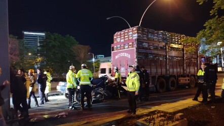 Ankara'da feci kaza! Araba park halindeki kamyonun altına girdi, sürücüsü öldü - gundem