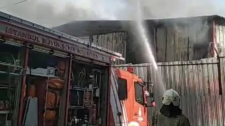 Başakşehir'de şantiye yatakhanesinde yangın! - gundem