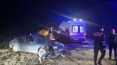 Düzce'de feci kaza! Tıra çarpan otomobil hurdaya döndü, ölü ve yaralılar var - guncel