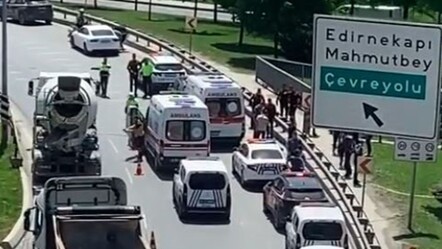 İstanbul'da trafikte silahlı kavga! Polis geniş güvenlik önlemi aldı, yaralılar var - gundem