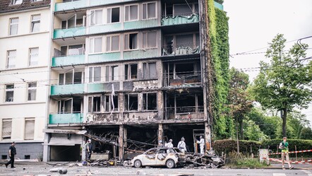 Solingen faciasının bir benzeri mi? Almanya'daki yangında yeni detaylar ortaya çıktı, ölen 3 kişiden 1'i Türk - dunya