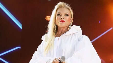 Ajda Pekkan kesenin ağzını açtı: Yeni lüks aracına özel plaka taktırdı - magazin