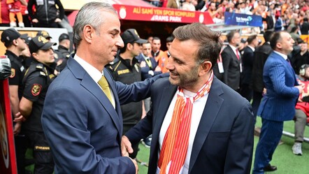 Derbi zaferi Mourinho'yu unutturdu! Fenerbahçe'den sürpriz İsmail Kartal kararı - spor
