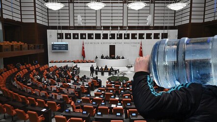 TBMM'de damacana su yerine şebeke suyu kullanılacak - ekonomi