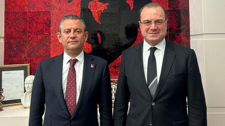 Özgür Özel'den 'normalleşme' yorumu: Farklı düşünsek de konuşmamız gerek - politika