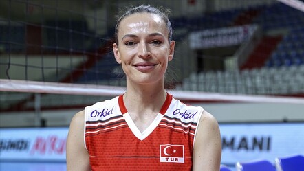 Milletler Ligi'nin ilk etabında sakatlığı nedeniyle yer almayan Eda Erdem, ikinci etap maçlarında forma giyecek - haberler