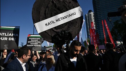 Muhalefetten Gazze eylemi! İsrail Başkonsolosluğu önünde toplandılar - dunya