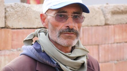 Kırşehirli şair muhtar dolandırıldı! Başına gelenlere şiirle sitem etti - gundem