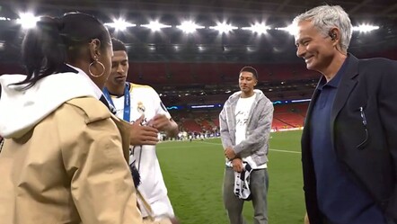 Canlı yayında sürpriz anlar! Mourinho, Real Madrid'li yıldızı Fenerbahçe'ye çağırdı - spor