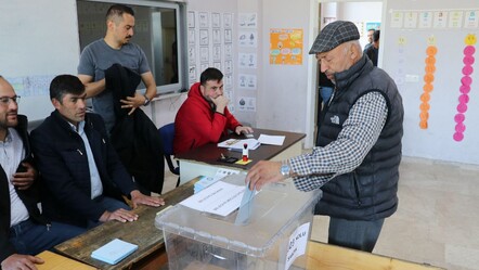 Sivas Güneykaya'da seçimler jandarmanın güvenlik önlemleriyle başladı - politika