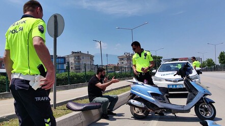 Hem alkollü hem ehliyetsiz! Motosiklet de çalıntı çıktı - gundem