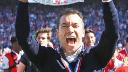 İmza an meselesi! Van Bronckhorst Beşiktaş'a yakın - spor