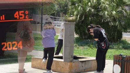 Manisa'da vatandaşlar 45 derecelik boğucu sıcakta zor anlar yaşadı - guncel