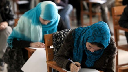 Tacikistan'da başörtüsünü yasaklayan tasarı kabul edildi - dunya