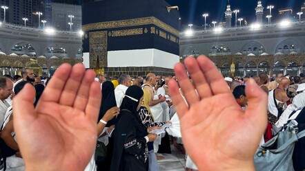 Milyonlar mukaddes topraklarda! Hacı adayları Kabe'de Cuma namazını eda etti - yasam