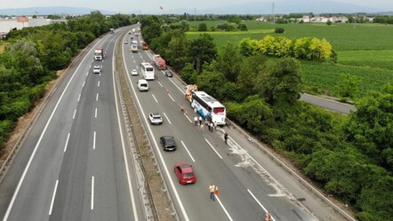 Sakarya'da Tır yolcu otobüsüne çarptı! Yaralılar var, trafik durma noktasına geldi - yasam