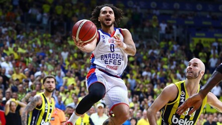 Anadolu Efes'ten Fenerbahçe'ye son saniye şoku! Shane Larkin seriyi uzattı - spor