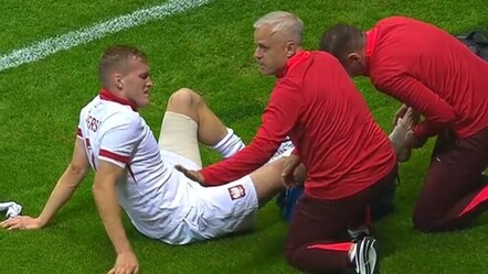 Futbol sahasında ilginç sakatlık! A Milli Takım'a gol atan Swiderski, sevinç sırasında talihsiz bir an yaşadı - spor