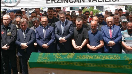 Toprak altından aylar sonra çıkarıldılar! İliç'te 5 işçi için cenaze töreni düzenlendi - gundem