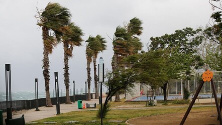 Meteoroloji son tahminlerini paylaştı! Sıcaklar devam ederken kuvvetli rüzgar uyarısı geldi - gundem