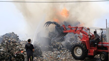 Otluk alanda başlayan yangın geri dönüşüm tesisine sıçradı - gundem