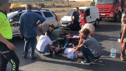 Otomobil elektrikli bisikletle çarpıştı, baba oğul yaralandı - teknoloji