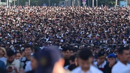 Görüntüler Rusya'dan... Moskova'da Kurban Bayramı namazı için sokaklar doldu taştı - dunya