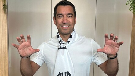 Gidenin yeri dolar! Beşiktaş’ta Van Bronckhorst'la transfer zirvesi - spor