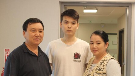 İdrarda kanamayla gitti, hastalığını öğrenince şoke oldu! Annesi sayesinde yeniden hayata tutundu - saglik