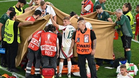 EURO 2024'te korkutan anlar! Yıldız oyuncu ambulansla hastaneye kaldırıldı - haberler
