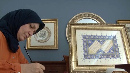 Gittikçe popülerleşen tezhip sanatı! Müzehhip Naciye Temerit: El yazmalarının altınla bezendiği bir Osmanlı saray sanatıdır! - kultur-sanat