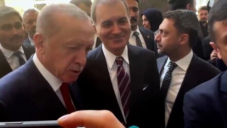 Gazetecinin tırnaklarını gören Erdoğan kendini tutamadı: Rüyada mıyım? - gundem
