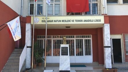 Rize'de kız meslek lisesinde skandal! Öğrencilere yaptığı hareketin ardından açığa alındı - dunya