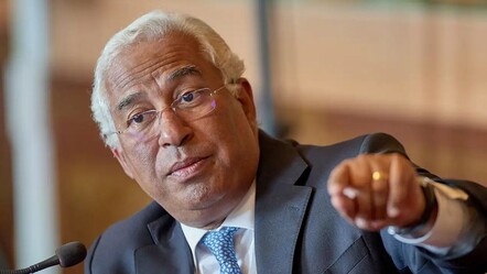 Avrupa Birliği liderleri Belçika'nın başkenti Brüksel'de birliğin yeni yöneticilerini belirledi - dunya