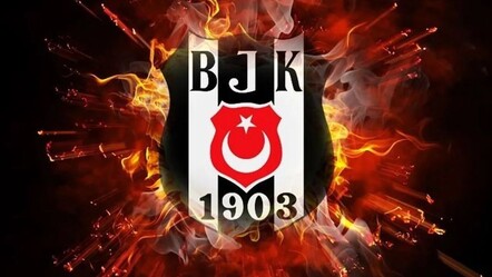 Beşiktaş, Salih Uçan ile sözleşme yeniledi - spor