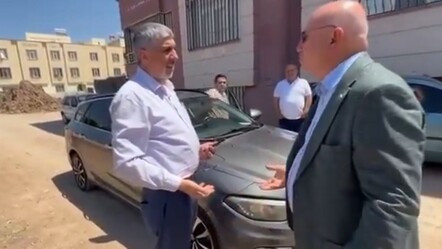 CHP'li Mahmut Tanal, Şanlıurfa İl Müftüsü'nün yolunu kesti! Sorularını duyan kulaklarına inanamadı - dunya