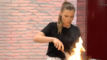 Masterchef Alina Hastaoğlu, Romanya kökenli olduğunu ve eşinin Türk olduğunu söyledi - haberler