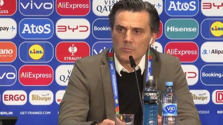 Montella Berlin'de Türkiye A Milli Futbol Takımı'nın neden santrforsuz oynadığını anlattı - spor