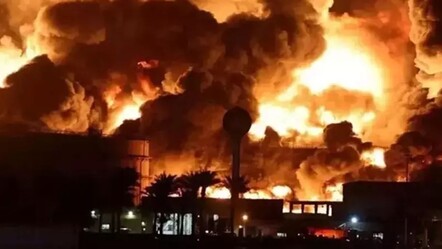 ABD ve İngiltere'ye ait 166 gemi vuruldu! 57 kişi can verdi - dunya