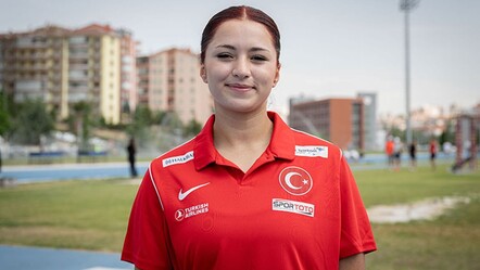 Paris 2024 Paralimpik Oyunları'nda yarışacak olan özel sporcu Ebrar Keskin, 17 yaşında - spor