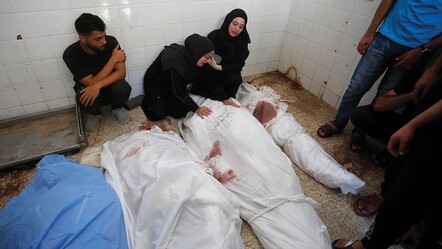 İsrail Gazze'de Filistinli sivillerin evlerini bombaladı! Çok sayıda ölü ve yaralı var - dunya