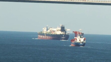 178 metrelik kuru yük gemisi İstanbul Boğazı'nda sürükleniyor! Ekipler müdahale ediyor - haberler