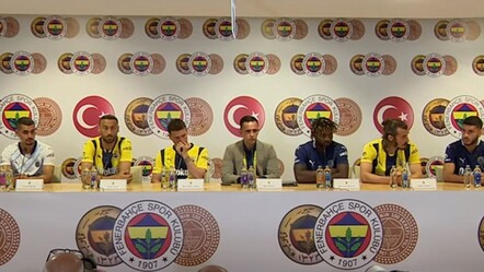 Fenerbahçe'nin yeni transferine imza töreninde Galatasaray sorusu - spor