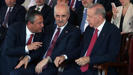 İktidar da muhalefet de Kıbrıs için tek yürek! Törene damga vuran kare - gundem