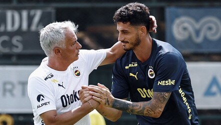 Mourinho'nun Samet Akaydin şaşkınlığı! Görüşmenin detayları ortaya çıktı - spor