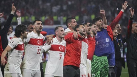 Trabzonspor West Bromwich Albion'dan eski yıldızı Okay Yokuşlu'yu transfer ediyor - spor